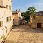 Borgo Colognola - Dimora Storica Séjour à la campagne Cenerente