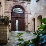 Borgo Colognola - Dimora Storica * Cenerente