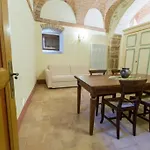 Séjour à la campagne Borgo Colognola - Dimora Storica