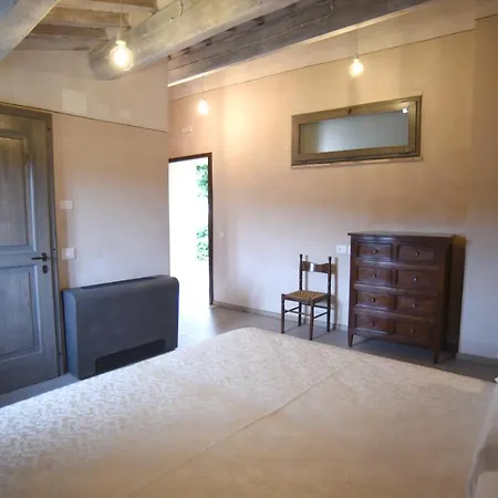 Casa de Campo Borgo Colognola - Dimora Storica Cenerente