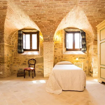 Borgo Colognola - Dimora Storica Cenerente