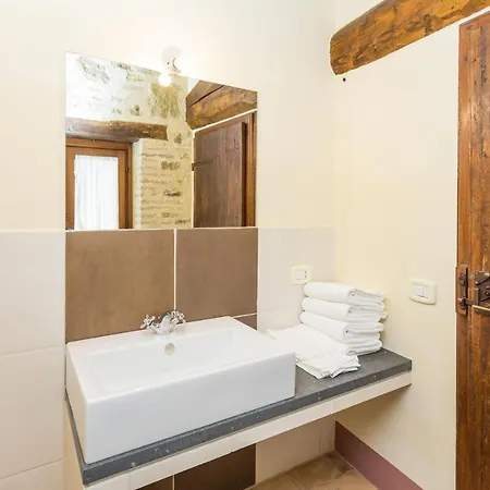 Country house Borgo Colognola - Dimora Storica Cenerente