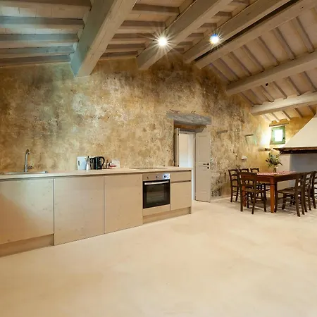 Hétvégi ház Borgo Colognola - Dimora Storica *