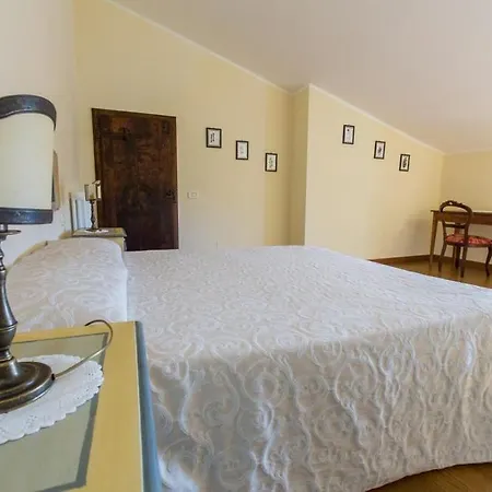 Borgo Colognola - Dimora Storica Casa rural Cenerente