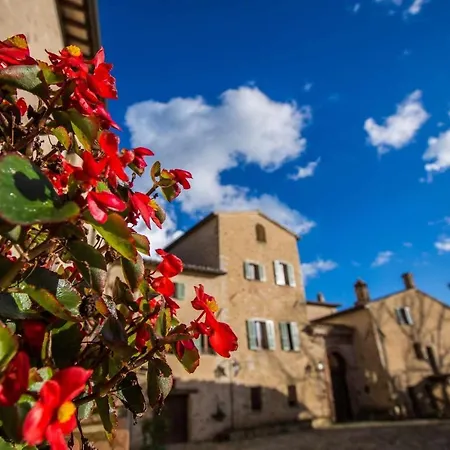 Borgo Colognola - Dimora Storica Cenerente